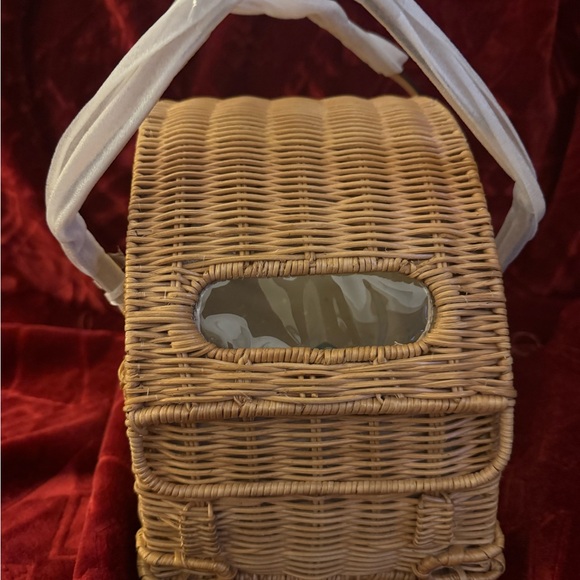 NWT limited edition Kate Spade “Vita Riva Wicker Car Bag” - Picture 7 of 10